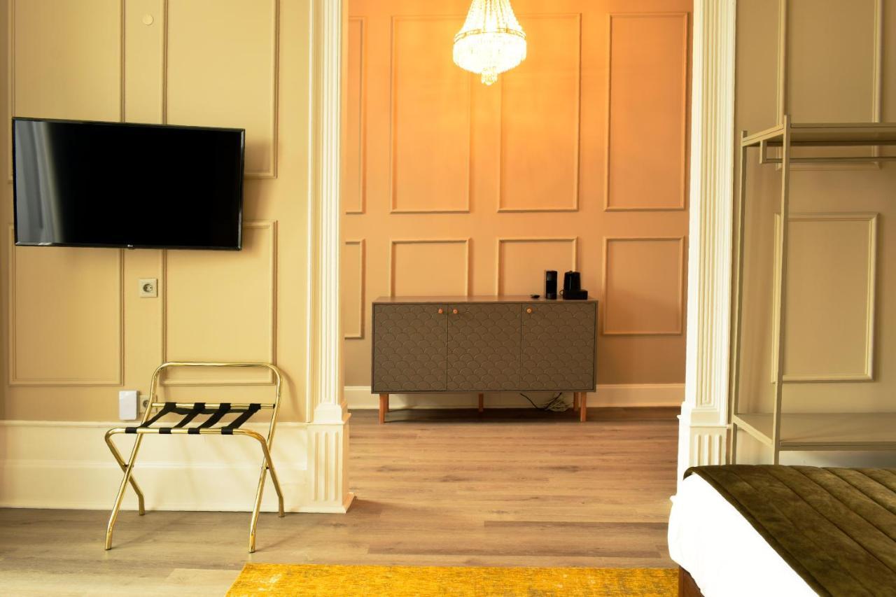 Arte Nova Guesthouse โกวิลา ภายนอก รูปภาพ